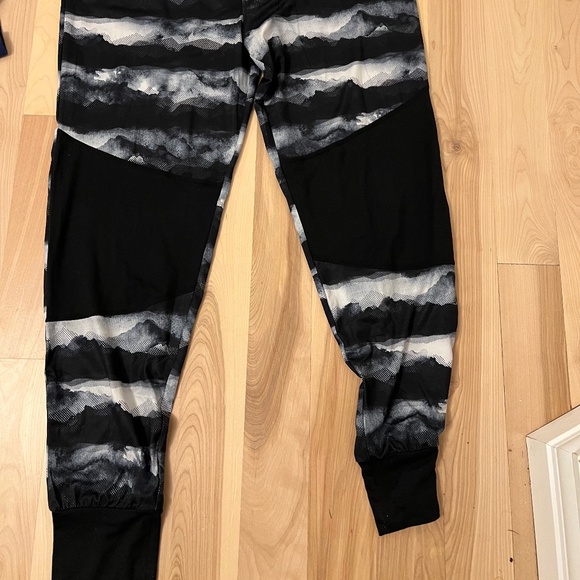 Pajar men’s lounge pants - Picture 3 of 3